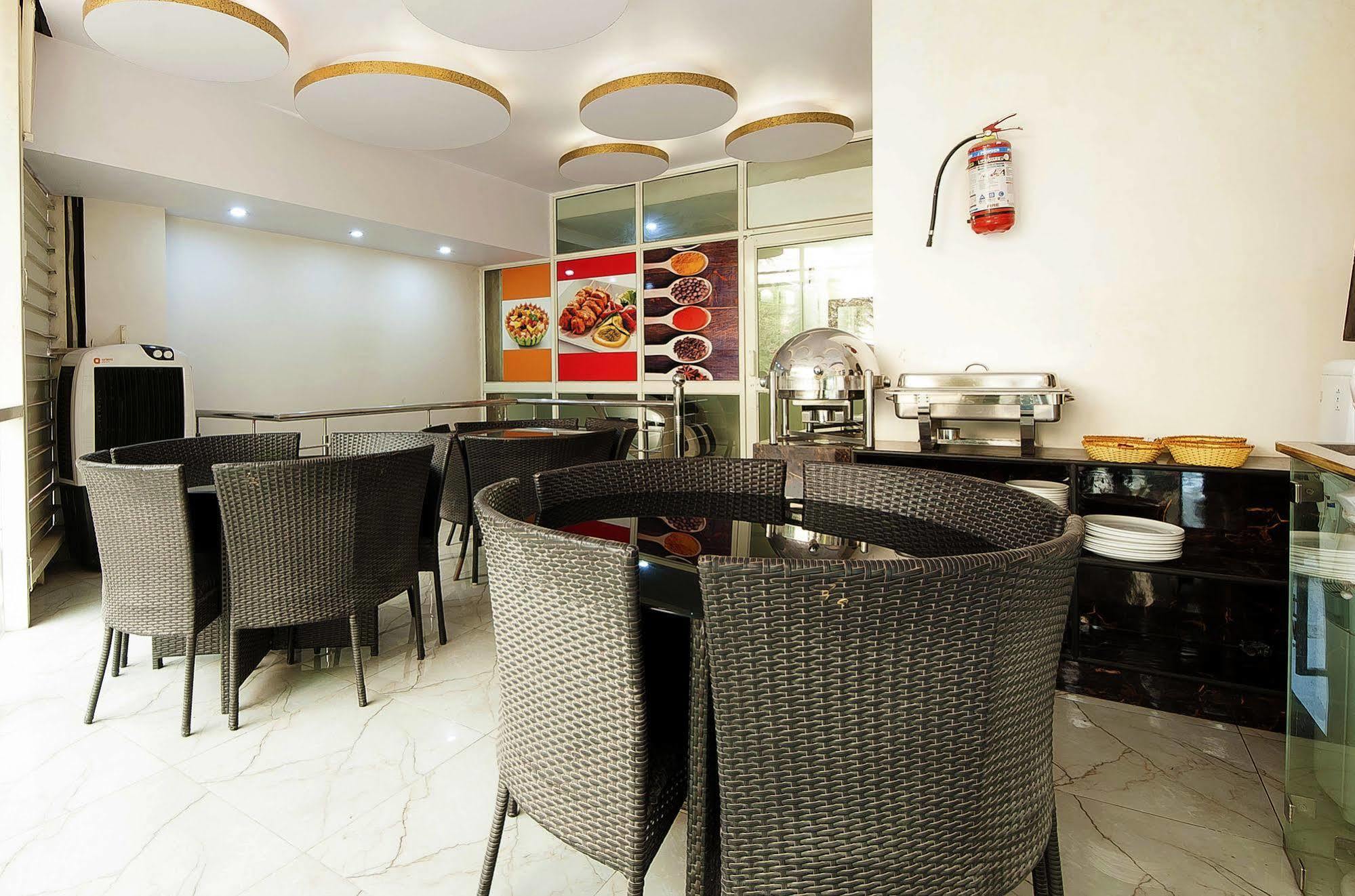 Hotel Airport Inn New Delhi Luaran gambar